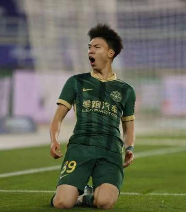 道伊尔高尔夫锦标赛第三轮单独领跑