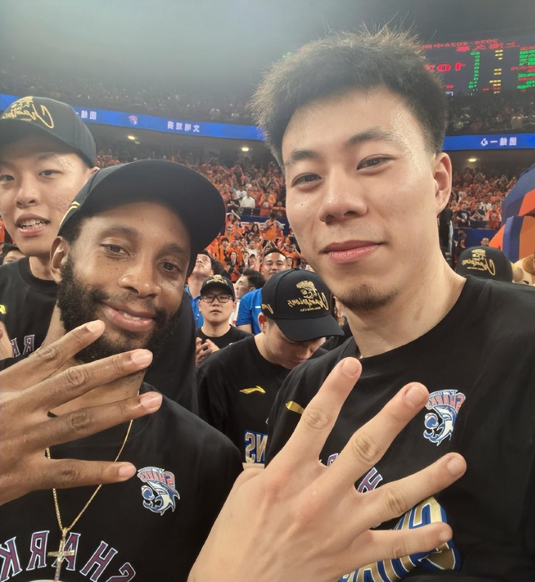 阿斯：杜兰将转会至加拉塔萨雷，加盟前他需签约纪律约束条款