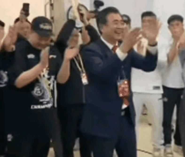 博格巴:亚马尔即使不是世界最佳也是前三,他需更专注于踢球