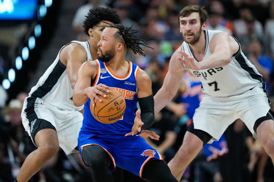超早期NBA实力榜:马刺领跑,雷霆紧随其后