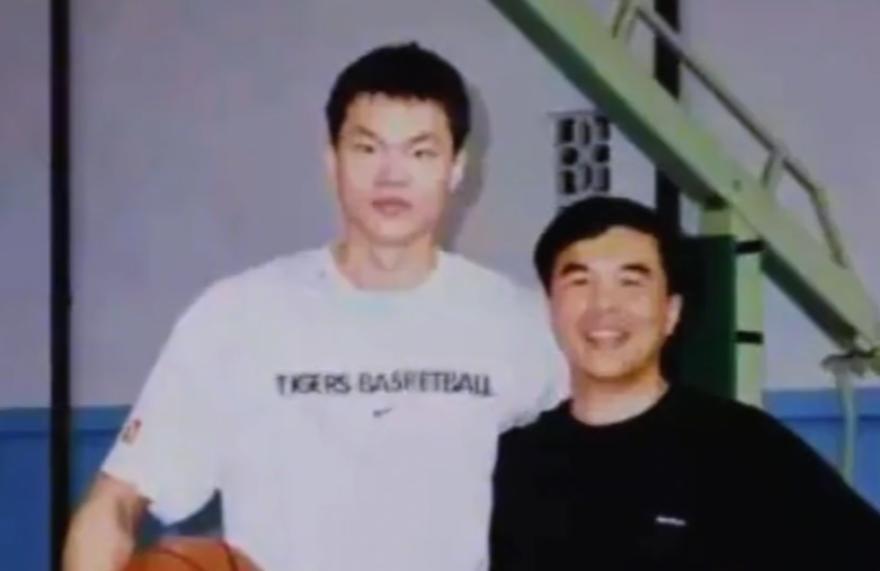 从蓝领到明星,阿奴诺比在总决赛舞台完成蜕变