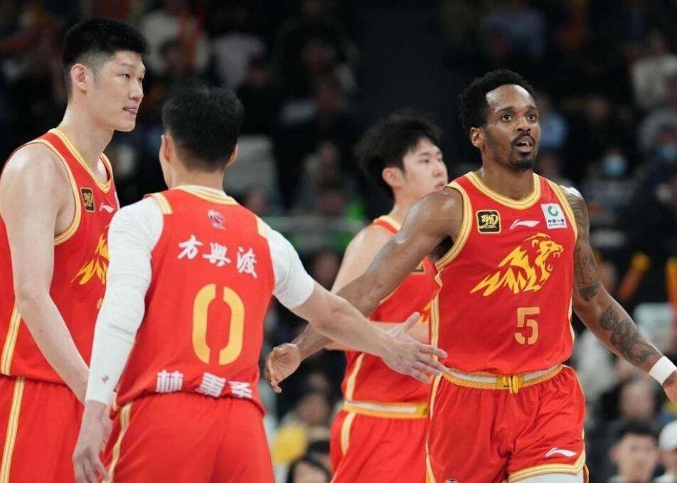 好莱坞女星观战NBA总决G5引热议