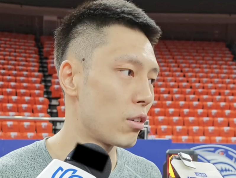 米兰体育牛逼!拿到了!尼克斯总冠军!27投砸出45分!文班亚马垫脚布伦森...