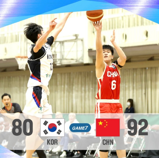 纽约尼克斯终结53年冠军荒，球迷狂欢点燃全城