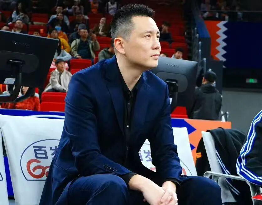 同样是NBA传奇巨星，为何科比营销害人，詹姆斯营销却无害？