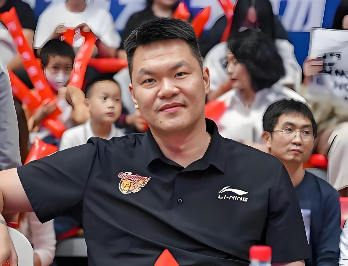 尼克斯迎赛点利好！马刺替补中锋出战成疑，文班亚马要独自扛内线