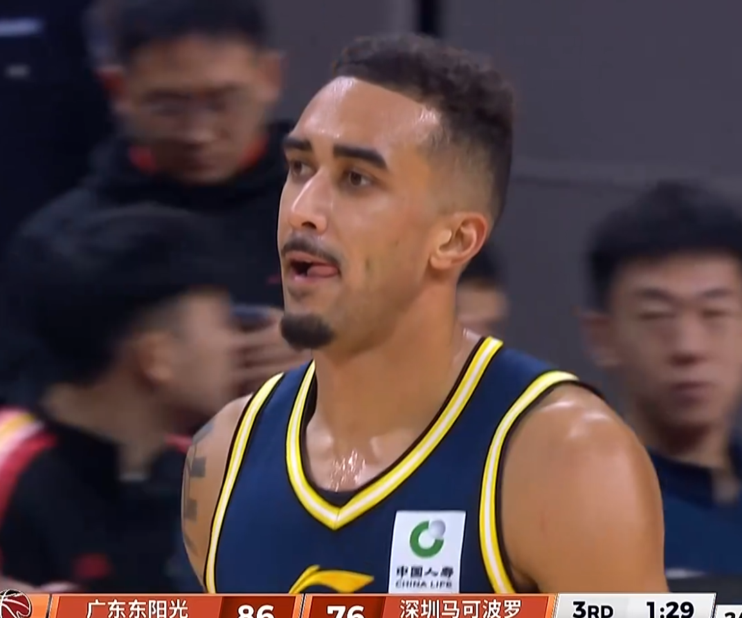 生涯进球数超越卡钦斯，格里娜升至历史第12