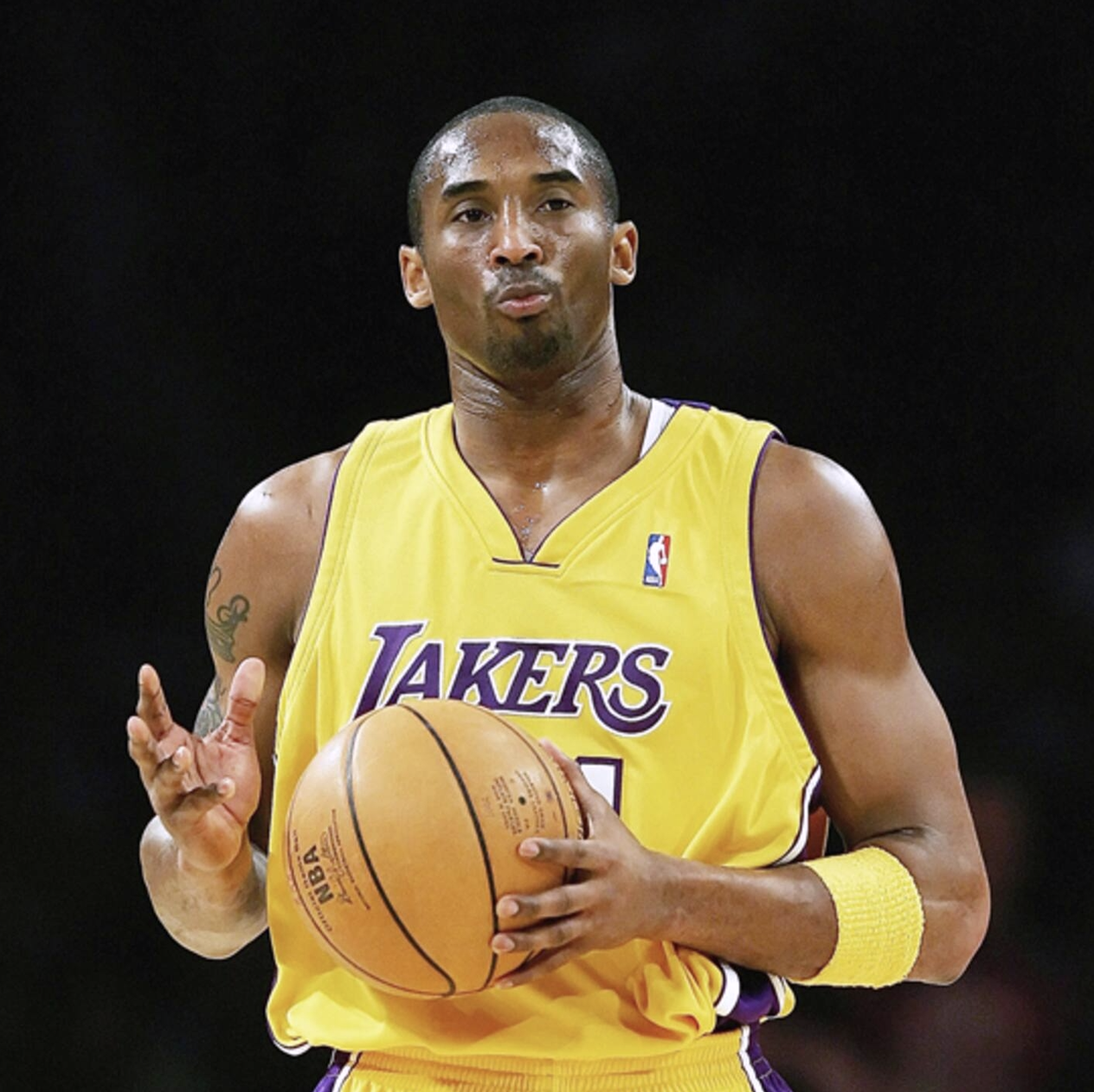 绝妙，湖人队新阵容被NBA评论员比尔·西蒙斯起绰号“Snowtime”