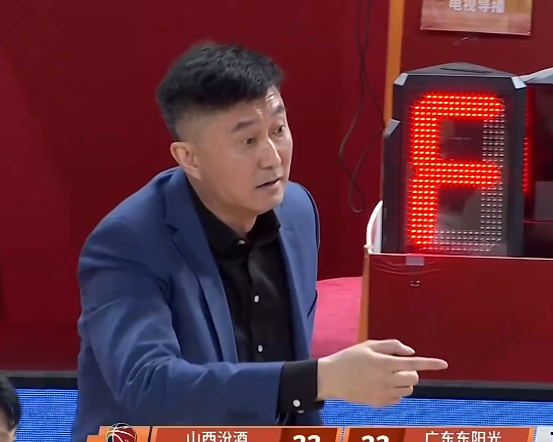 米兰体育-耻辱丢冠!马刺16分再被逆转,看数据:你就是头号罪人!