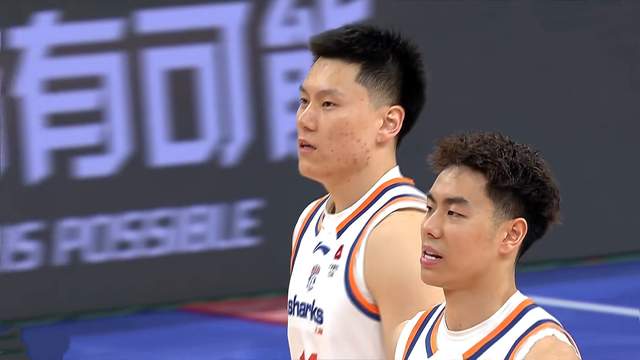 布伦森独扛45分！尼克斯时隔53年再捧NBA总冠军奖杯