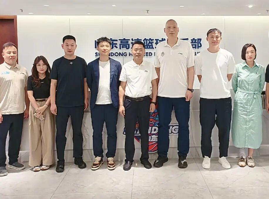 乌法115k欧元买断阿加波夫,结束租借正式加盟