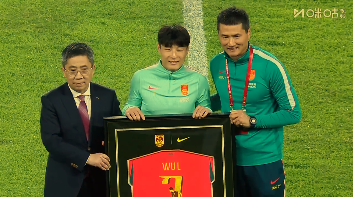 德拉富恩特5.0分！西班牙全队打分：佩德里9.1分！两将3分灾难级