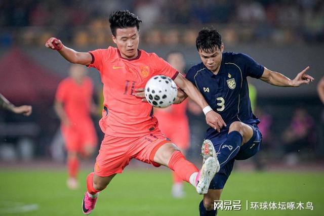 2026世界杯裁判着粉色上衣执法