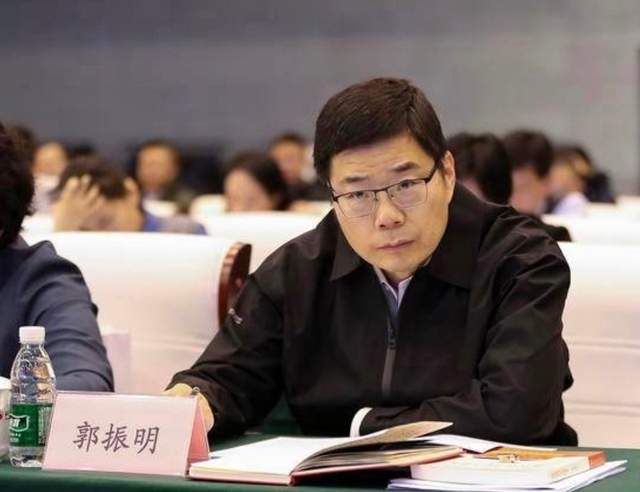 每体:皇马卡斯蒂亚撤销对中场塞斯特罗的处罚